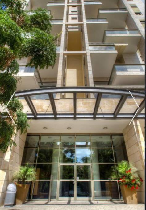 Appartamento Beautiful Penthouse W/Amazing View, Prime Location Ramat Gan Esterno foto