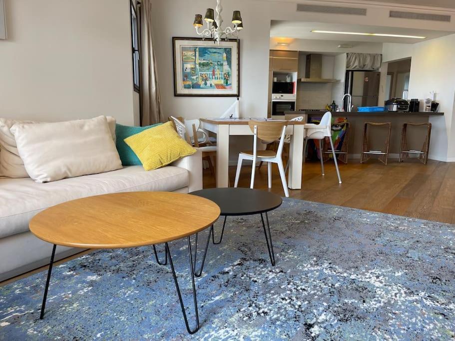 Appartamento Beautiful Penthouse W/Amazing View, Prime Location Ramat Gan Esterno foto