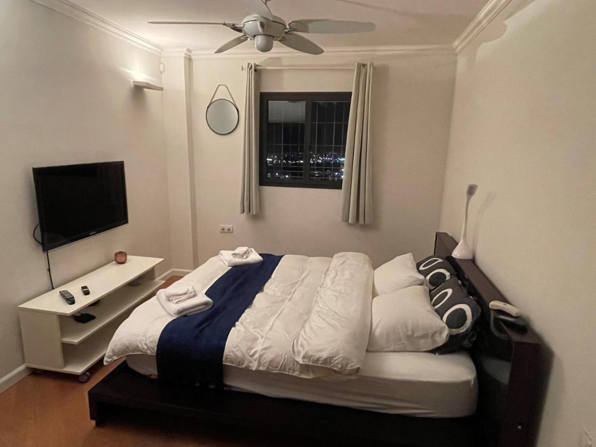 Appartamento Beautiful Penthouse W/Amazing View, Prime Location Ramat Gan Esterno foto