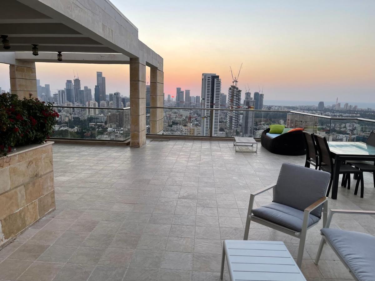 Appartamento Beautiful Penthouse W/Amazing View, Prime Location Ramat Gan Esterno foto
