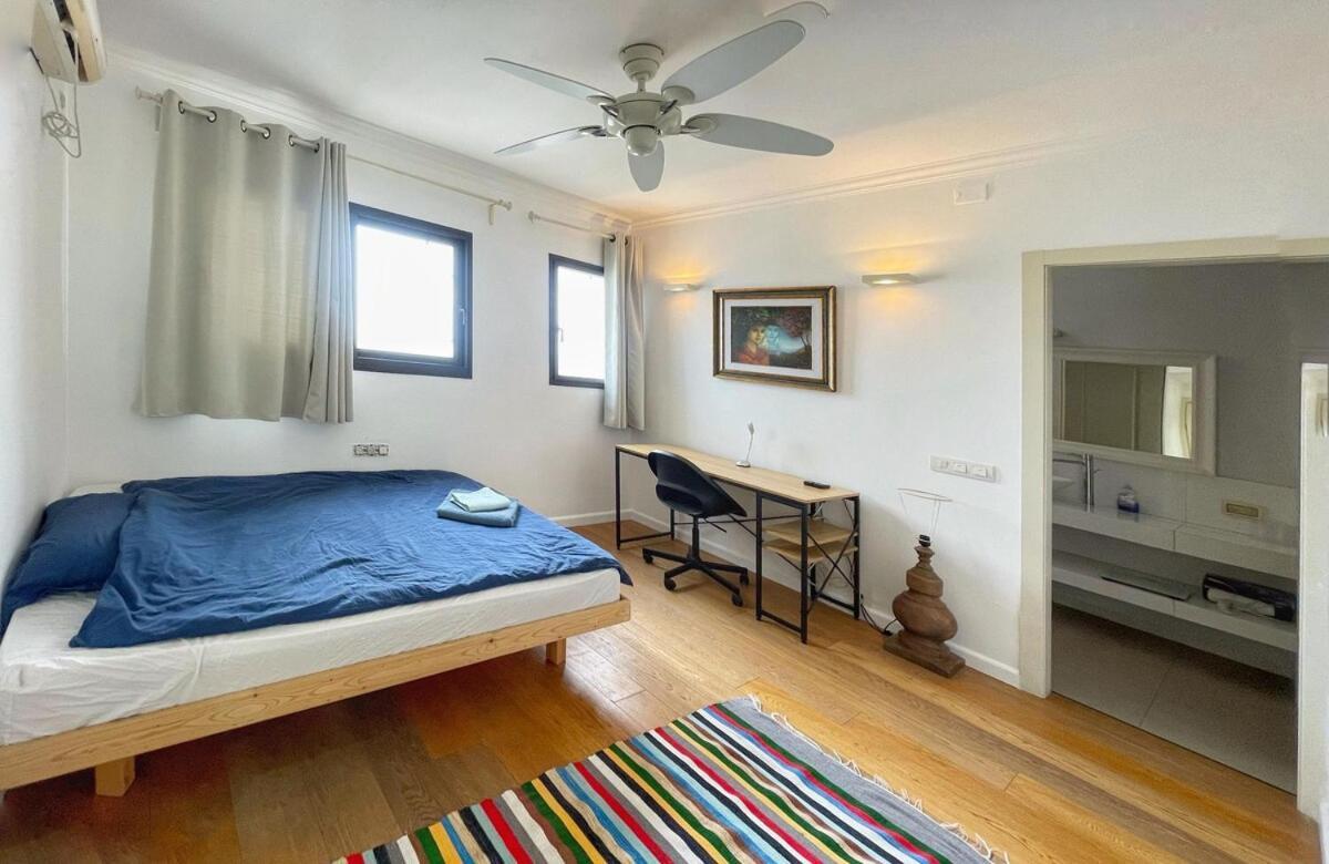 Appartamento Beautiful Penthouse W/Amazing View, Prime Location Ramat Gan Esterno foto
